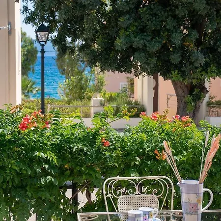 Artemis House Holiday home *