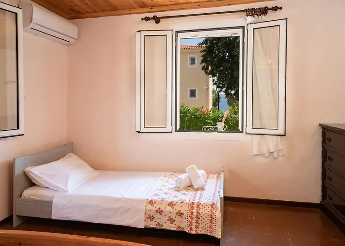 Artemis House Vakantiehuis Karavomylos