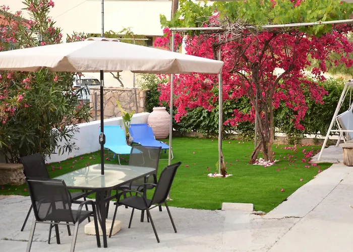 Artemis House * Karavomylos