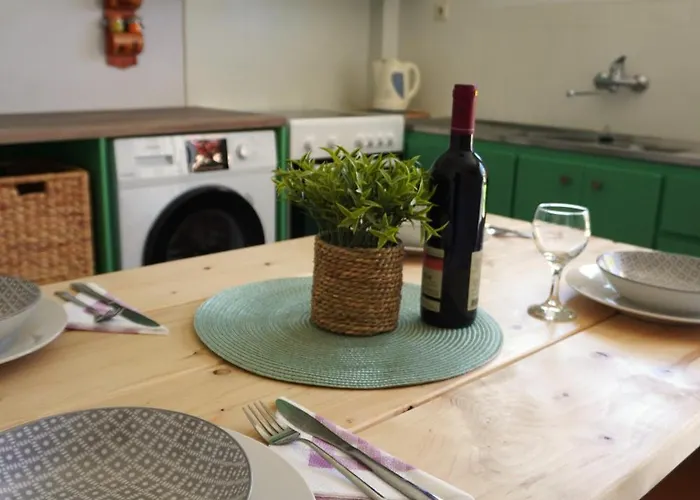 Artemis House Karavomylos